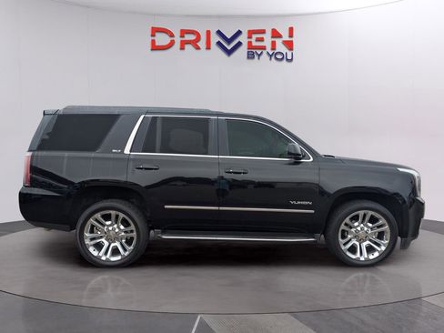 Used 2018 GMC Yukon SLT w/ Premium Edition image 6