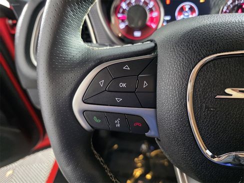 Used 2016 Dodge Challenger SRT Hellcat image 19