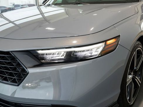 Used 2023 Honda Accord Sport image 13