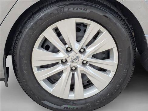 Used 2024 Nissan Sentra S image 22