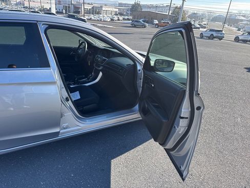 Used 2014 Honda Accord Sport image 21