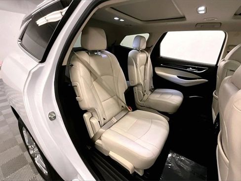 Used 2022 Buick Enclave Premium w/ Experience Buick Package image 22
