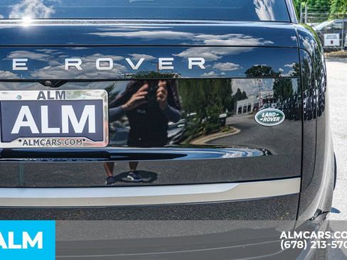Used 2023 Land Rover Range Rover SE AWD/4WD image 12