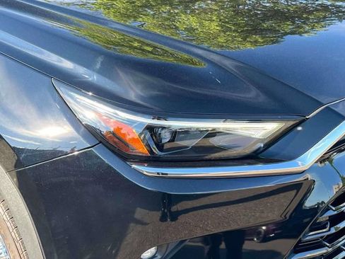 Used 2024 Toyota Grand Highlander AWD image 8
