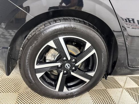 Used 2024 Nissan Sentra SV FWD image 29