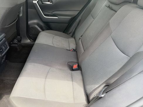 Used 2025 Toyota RAV4 XLE FWD image 29