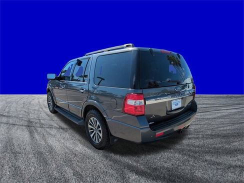 Used 2016 Ford Expedition XLT w/ Equipment Group 202A image 6
