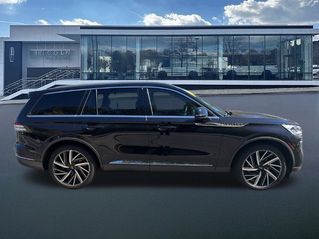 Used 2024 Lincoln Aviator Reserve w/ Equipment Group 201A AWD/4WD image 10
