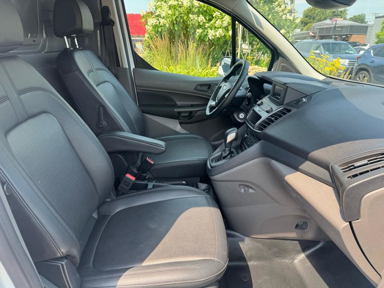 Used 2022 Ford Transit Connect XL FWD image 20