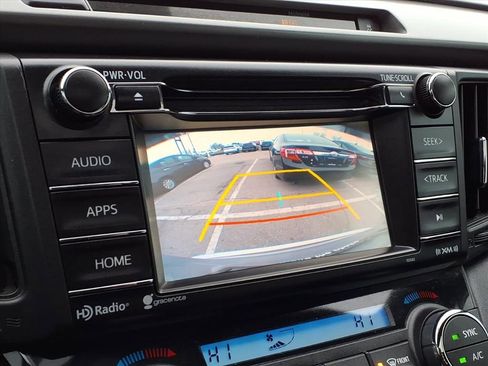 Used 2016 Toyota RAV4 SE image 23