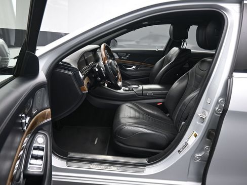 Used 2016 Mercedes-Benz S 550 4MATIC Sedan image 12