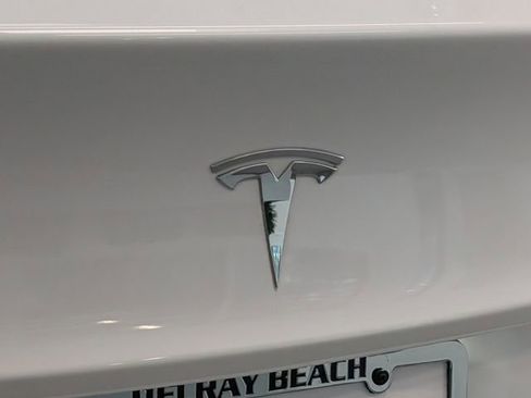 Used 2023 Tesla Model 3 Standard Range RWD image 10