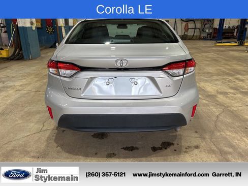 Used 2024 Toyota Corolla LE FWD image 6