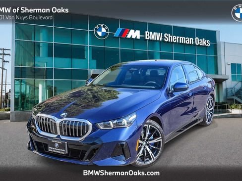 Used 2026 BMW 530i w/ M Sport Package RWD image 1