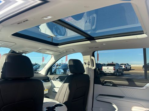 New 2026 GMC Acadia Denali w/ Super Cruise Package AWD/4WD image 19