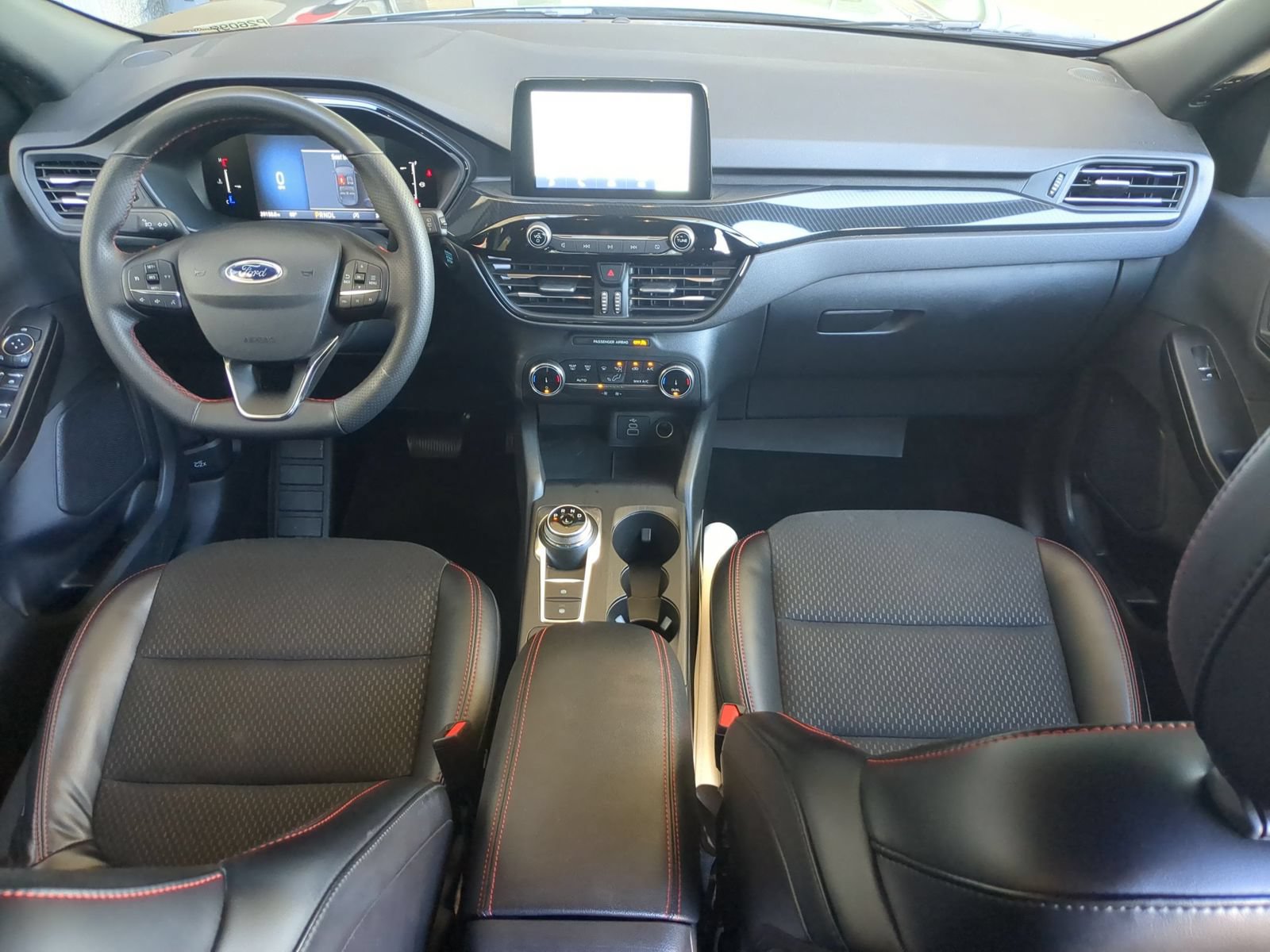Used 2025 Ford Escape ST-Line FWD image 24
