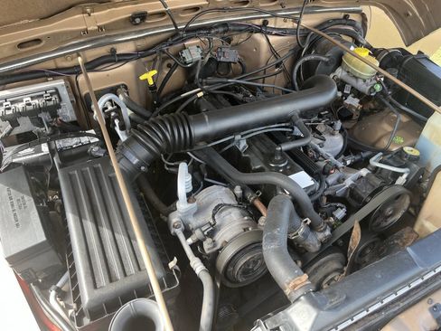 Used 1999 Jeep Wrangler Sahara AWD/4WD image 21