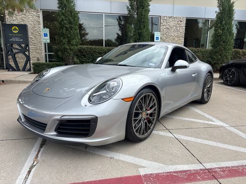 Used 2017 Porsche 911 Carrera S RWD image 2