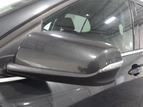 Used 2019 Chevrolet Equinox LT FWD image 7