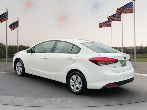 Used 2018 Kia Forte LX FWD image 5