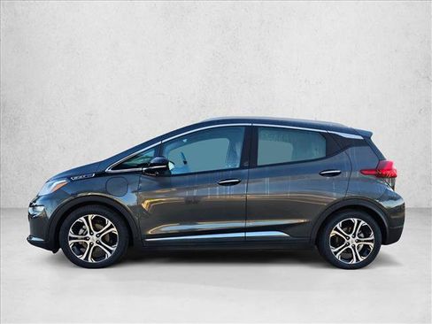 Used 2020 Chevrolet Bolt Premier w/ Infotainment Package image 9