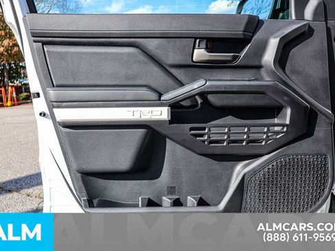 Used 2024 Toyota Tacoma TRD Off-Road image 45