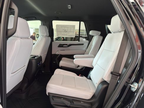 New 2025 Chevrolet Tahoe Premier image 6