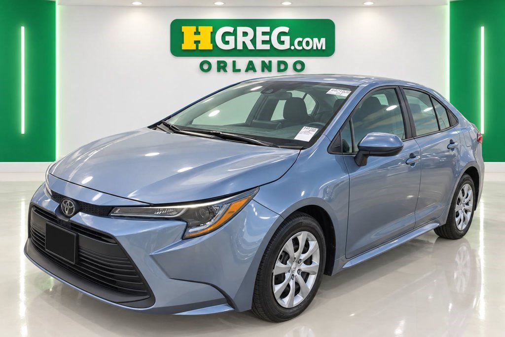 Used 2025 Toyota Corolla LE FWD image 4