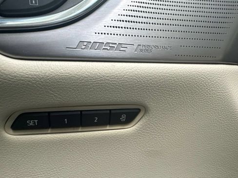 Used 2021 Cadillac XT5 Premium Luxury w/ LPO, Floor Liner Package FWD image 8