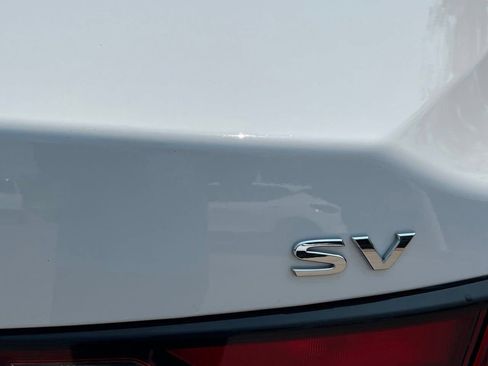 Used 2024 Nissan Sentra SV FWD image 5
