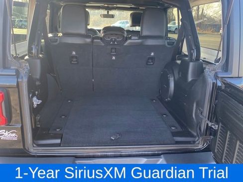 Used 2019 Jeep Wrangler Unlimited Sahara image 21