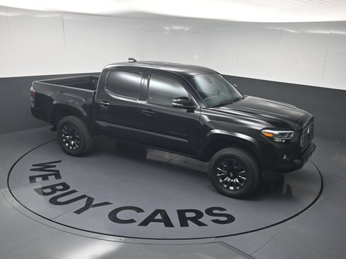 Used 2023 Toyota Tacoma Limited w/ Nightshade Package AWD/4WD image 33