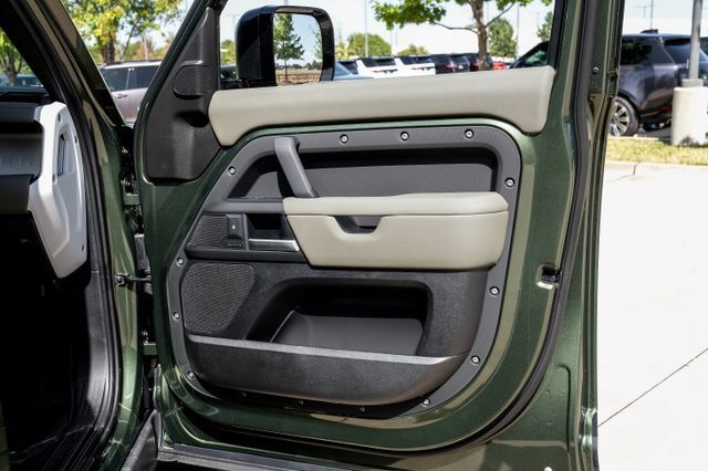 New 2026 Land Rover Defender 110 S AWD/4WD image 59