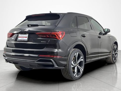 Used 2023 Audi Q3 2.0T Premium Plus w/ Premium Plus Package image 5