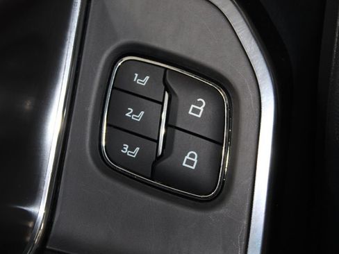 Used 2025 Ford F150 Platinum AWD/4WD image 43