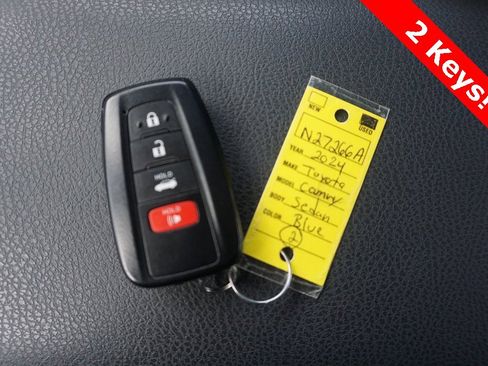 Used 2024 Toyota Camry SE w/ Convenience Package image 29