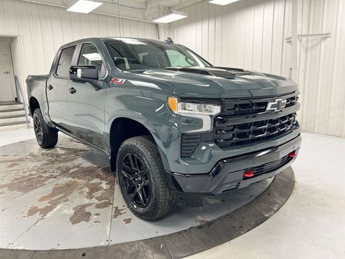 New 2026 Chevrolet Silverado 1500 LT Trail Boss w/ LT Trail Boss Premium Package AWD/4WD image 2