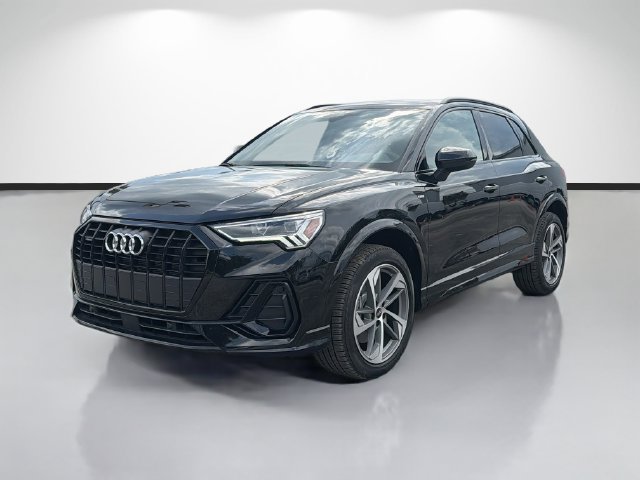 Used 2025 Audi Q3 2.0T Premium w/ Convenience Plus Package AWD/4WD image 7