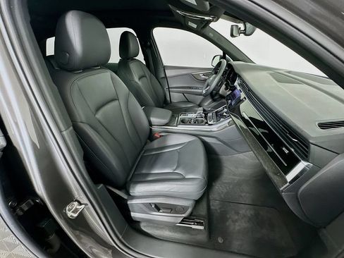 Used 2021 Audi Q7 2.0T Premium Plus w/ Premium Plus Package AWD/4WD image 30