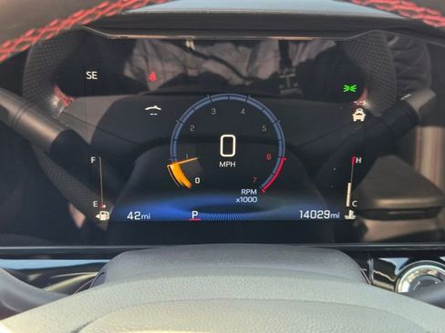 Used 2025 Chevrolet Trax RS w/ Driver Confidence Package image 30