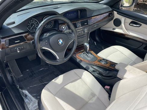 Used 2013 BMW 335i Convertible w/ Premium Pkg RWD image 11