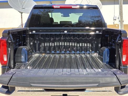 New 2026 GMC Sierra 1500 SLT w/ SLT Premium Package image 8