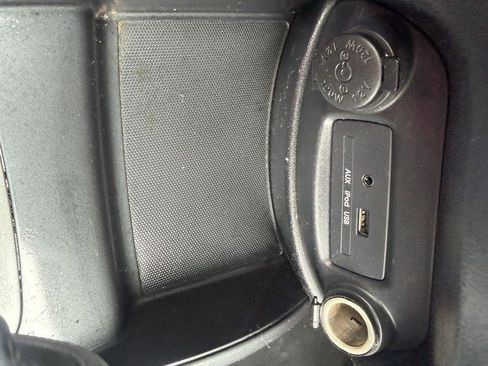 Used 2011 Kia Soul + w/ Audio Pkg FWD image 14