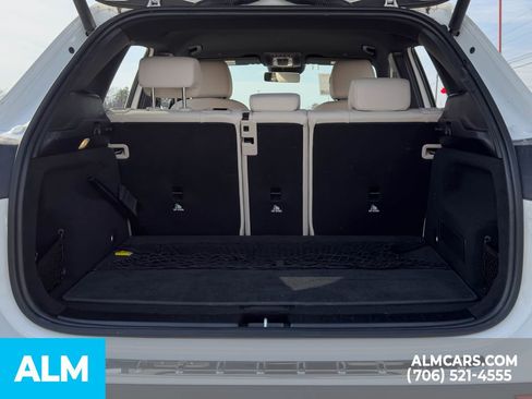 Used 2025 Mercedes-Benz GLA 250 4MATIC image 12