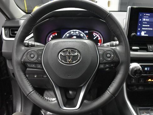 Used 2023 Toyota RAV4 XLE Premium image 27