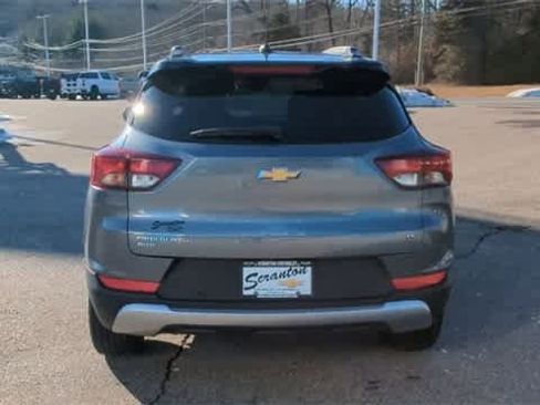 Used 2022 Chevrolet TrailBlazer LT w/ Convenience Package image 7