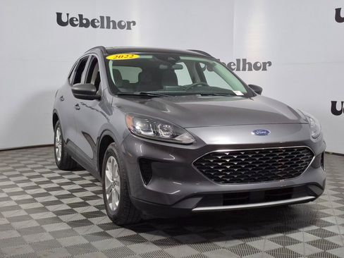 Used 2022 Ford Escape SE image 1