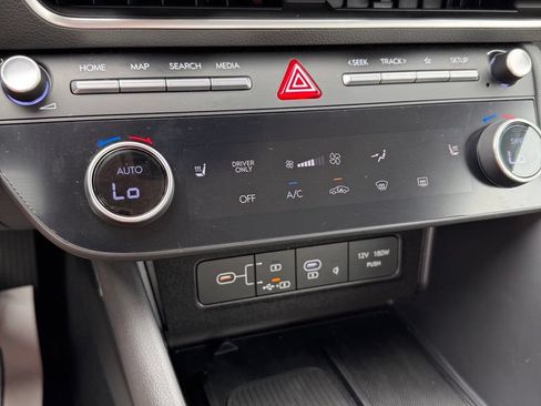 Used 2025 Hyundai Sonata SEL FWD image 19