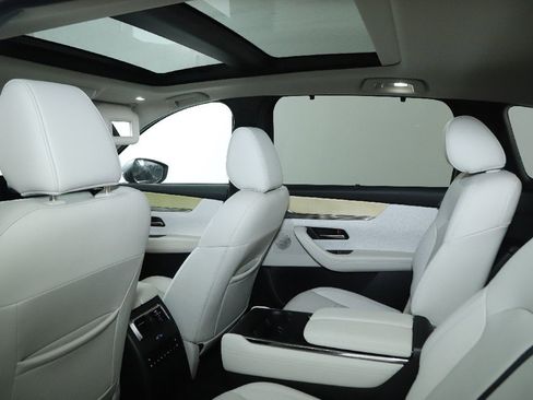 Certified 2025 MAZDA CX-90 3.3 Turbo S w/ Premium Plus image 16