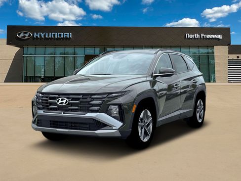 Used 2026 Hyundai Tucson SEL FWD image 1